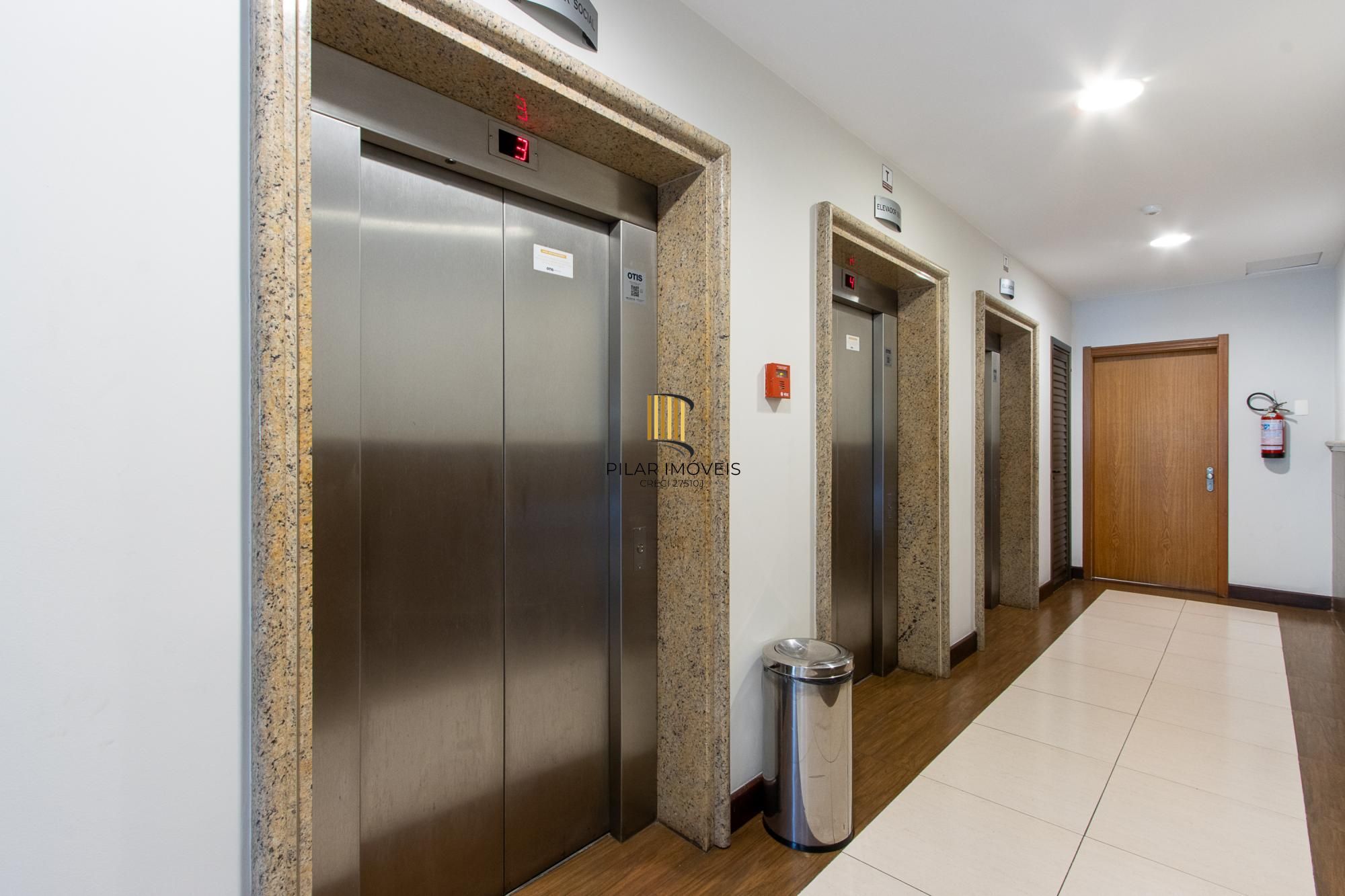 Apartamento 3 quartos, 139,64m² privativos, 2 vagas - Bairro Menino Deus