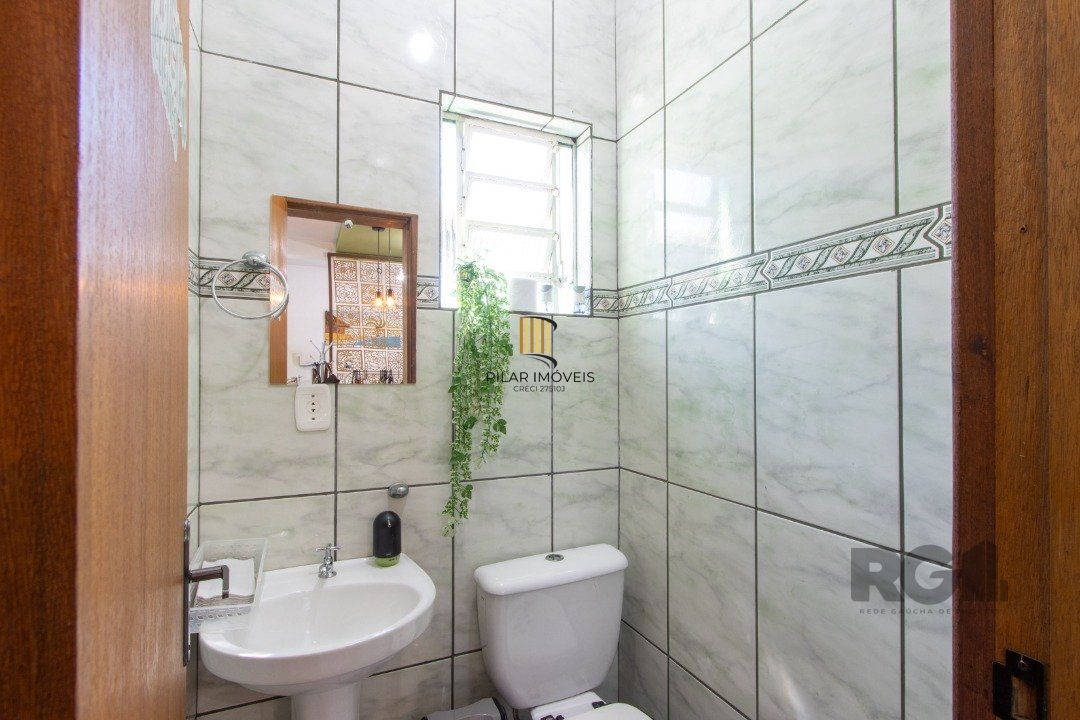 Casa 2 dormitórios no bairro Espírito Santo