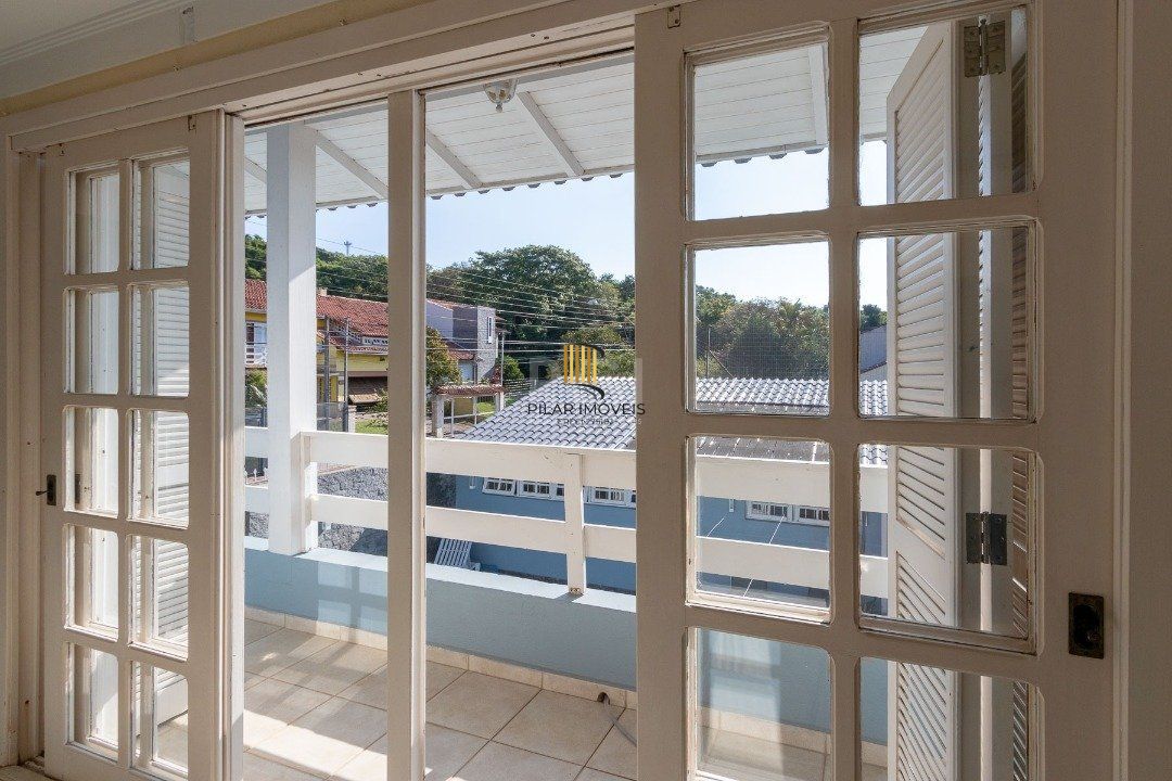 Casa para Venda - 256.5m², 3 dormitórios, sendo 1 suites, 2 vagas - Espirito Santo