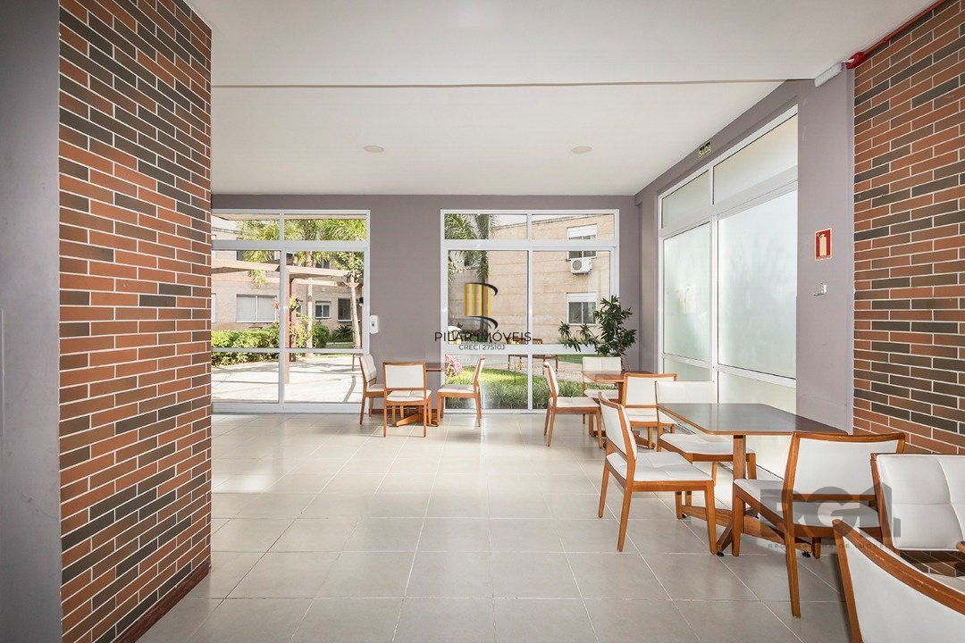 Apartamento  com 2 quartos e 1 banheiro no total