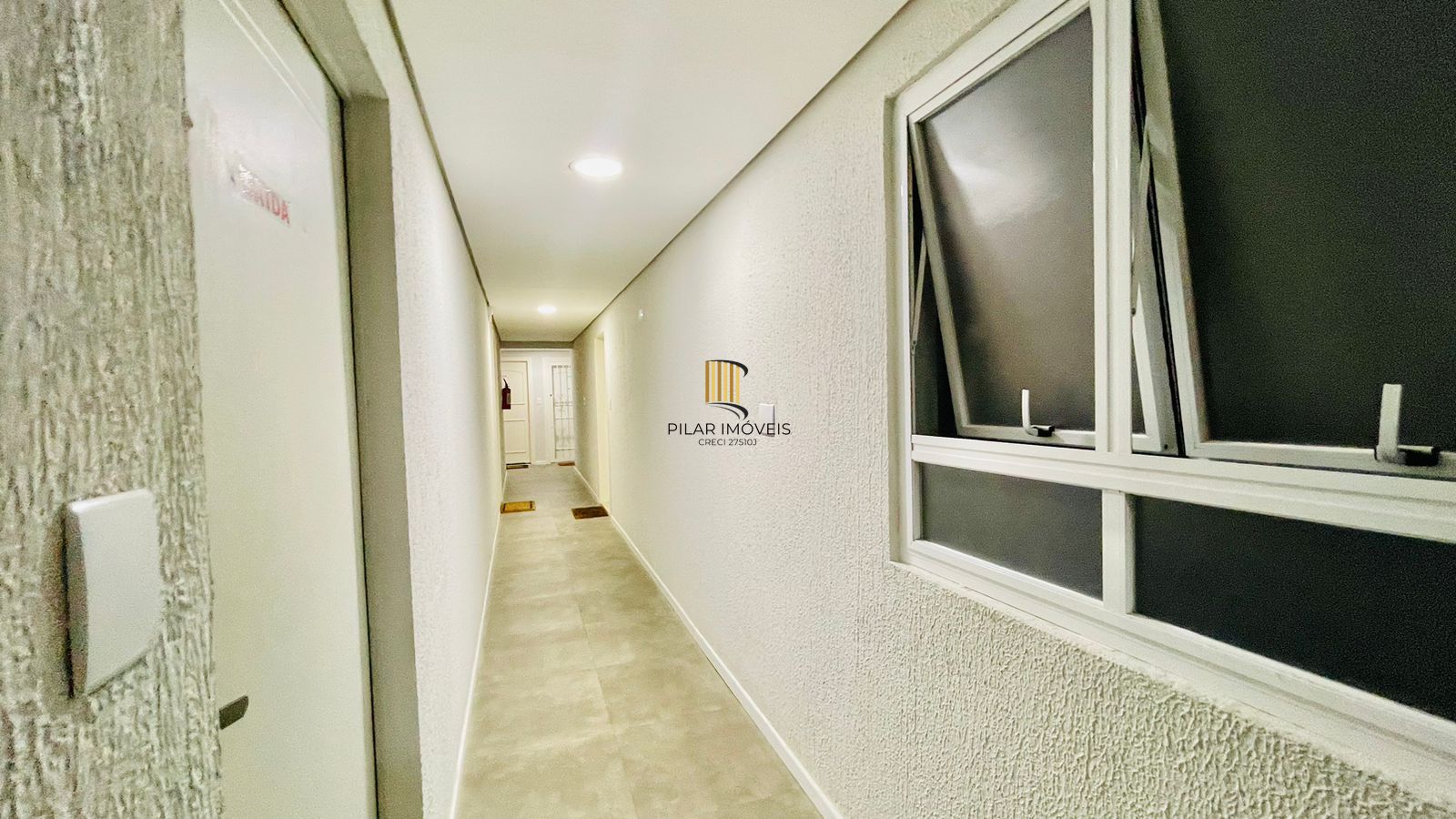 Apartamento de 2 dormitórios no Cristal