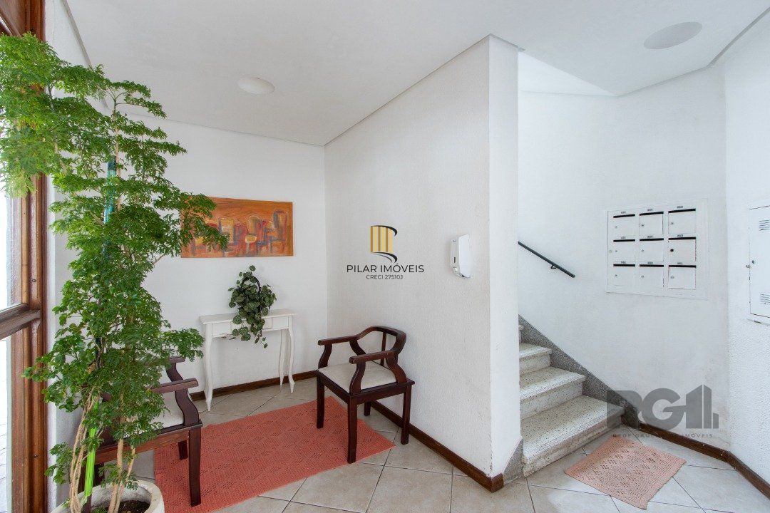 Apartamento de 2 dormitórios no Menino Deus.