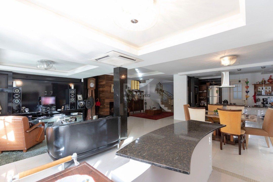 Casa Condominio para Venda - 400m², 3 dormitórios, sendo 3 suites, 1 vaga - Terra Ville