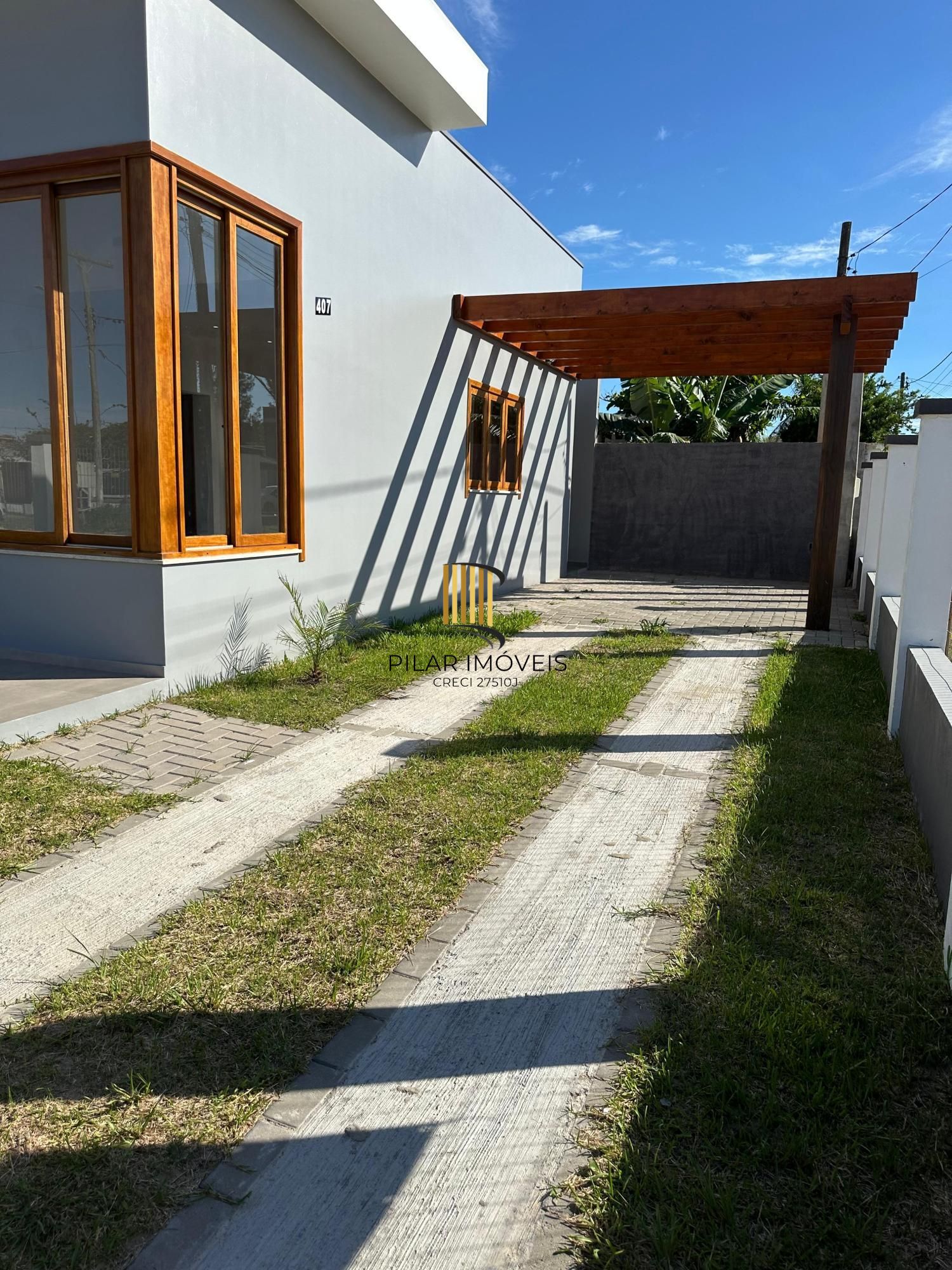 Casa 2 dormitórios no bairro Presidente