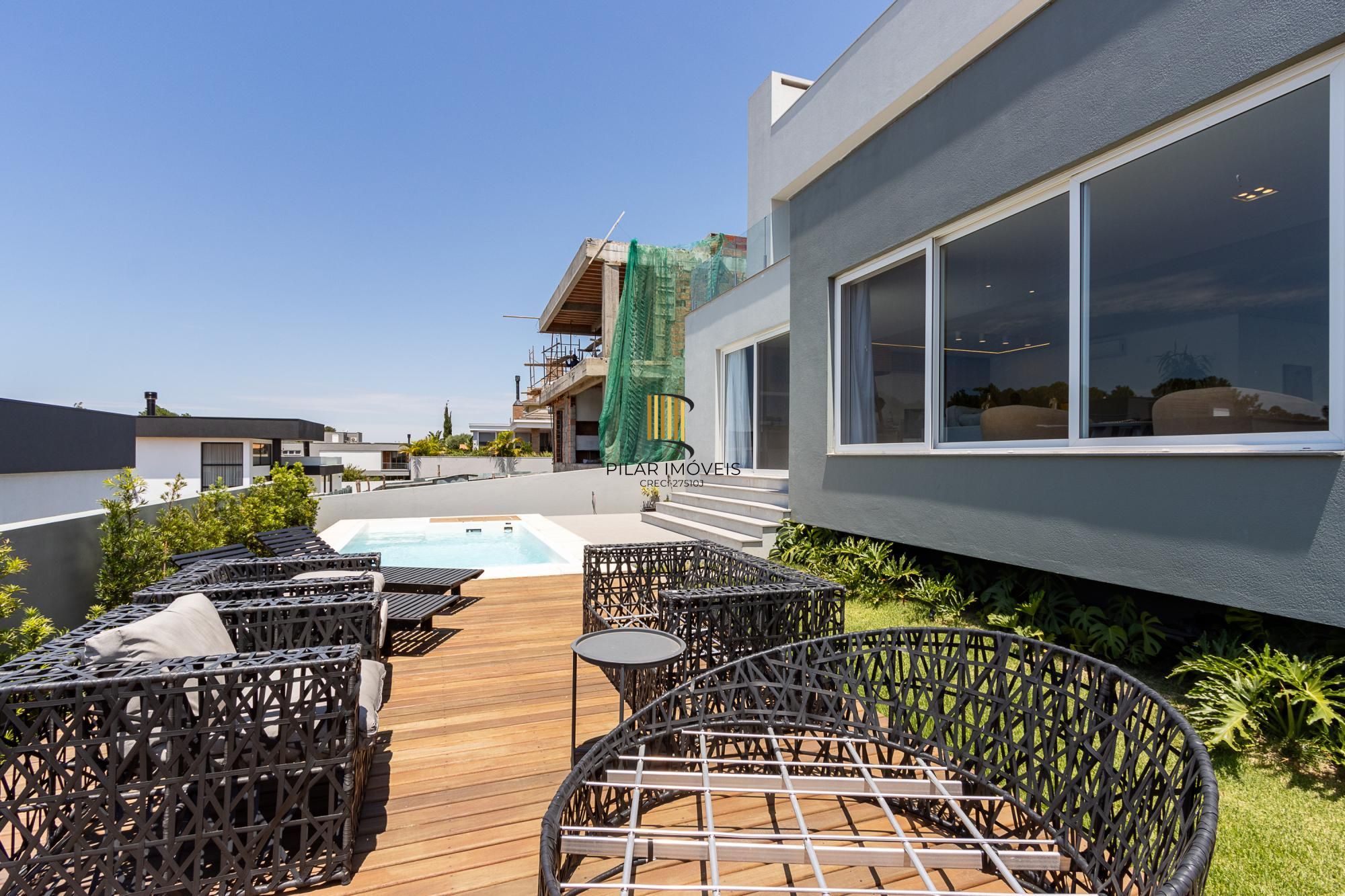 Casa de Condomínio 4 dormitórios no bairro Vila Nova