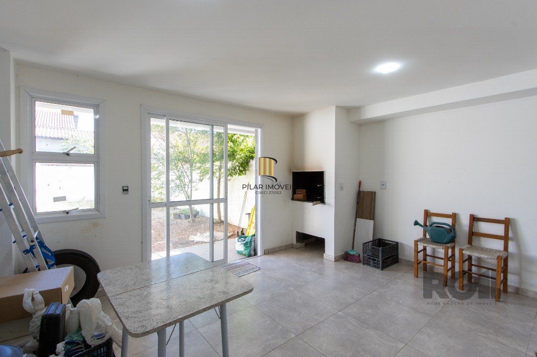 Sobrado 3 Dprmitórios Bairro Espírito Santo.