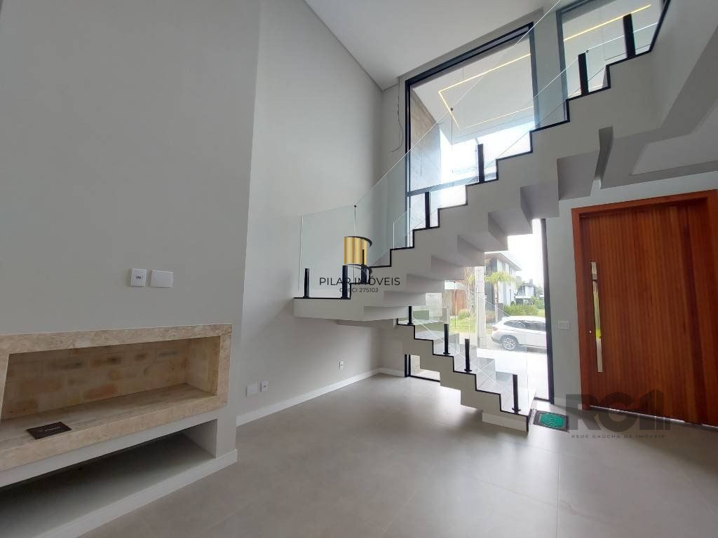 Casa de Condomínio 4 dormitórios no bairro Centro