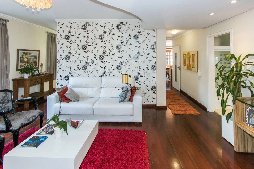 Casa para Venda - 393.58m², 4 dormitórios, sendo 2 suites, 6 vagas - Vila Assunção