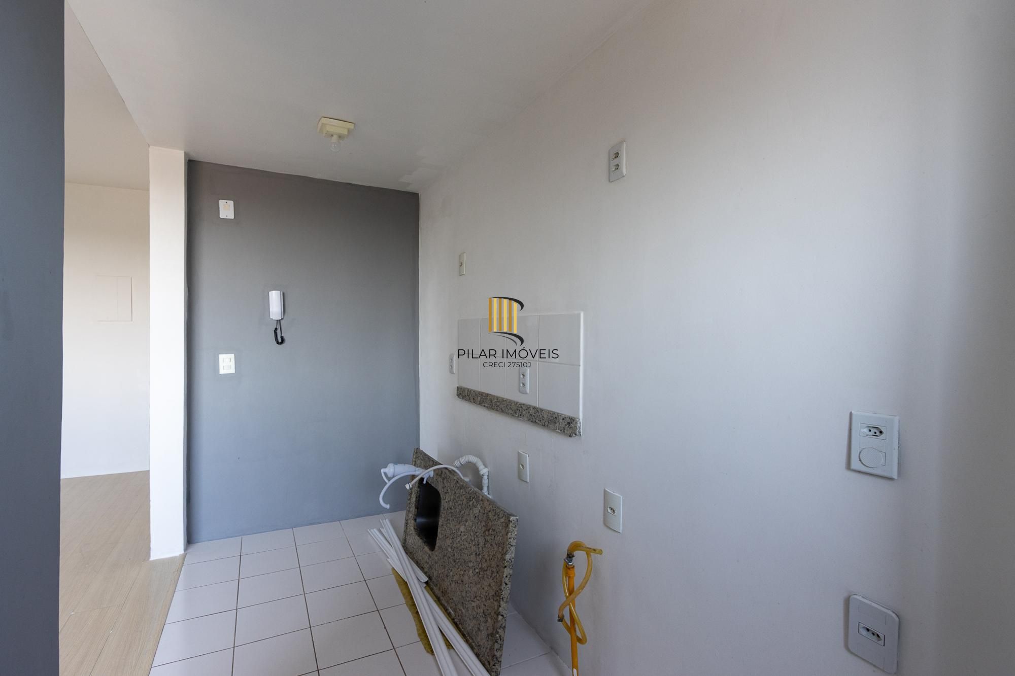 Apartamento 2 quartos, 1 vaga escritura, elevador - Bairro Cristal