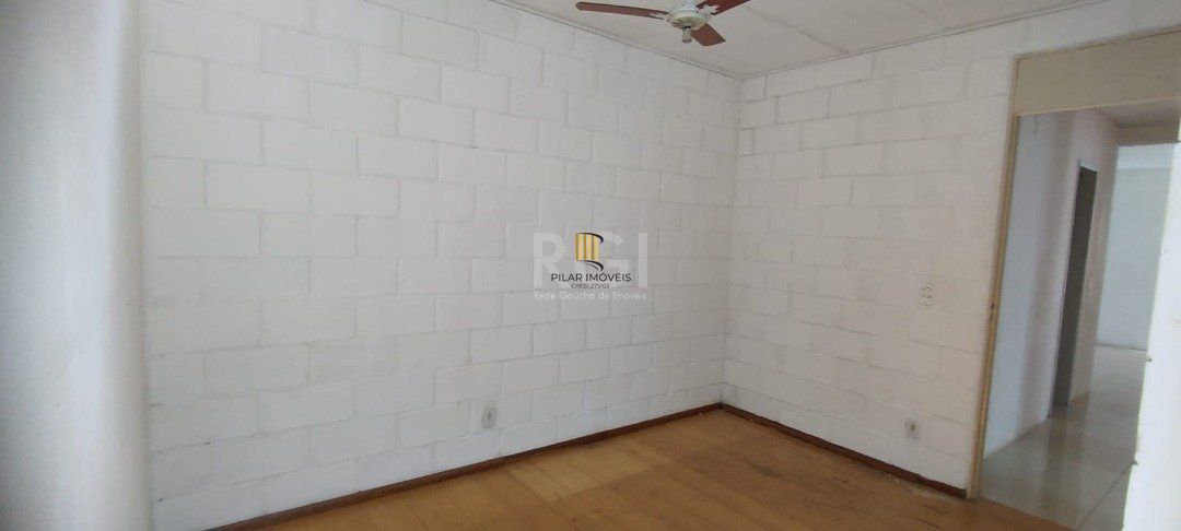 Apartamento com 3 dormitórios, 1 banheiro social e 1 vaga/box