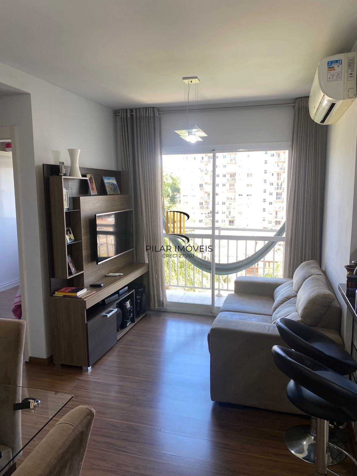Apartamento para Venda - 56m², 2 dormitórios, sendo 1 suites, 1 vaga - Camaquã