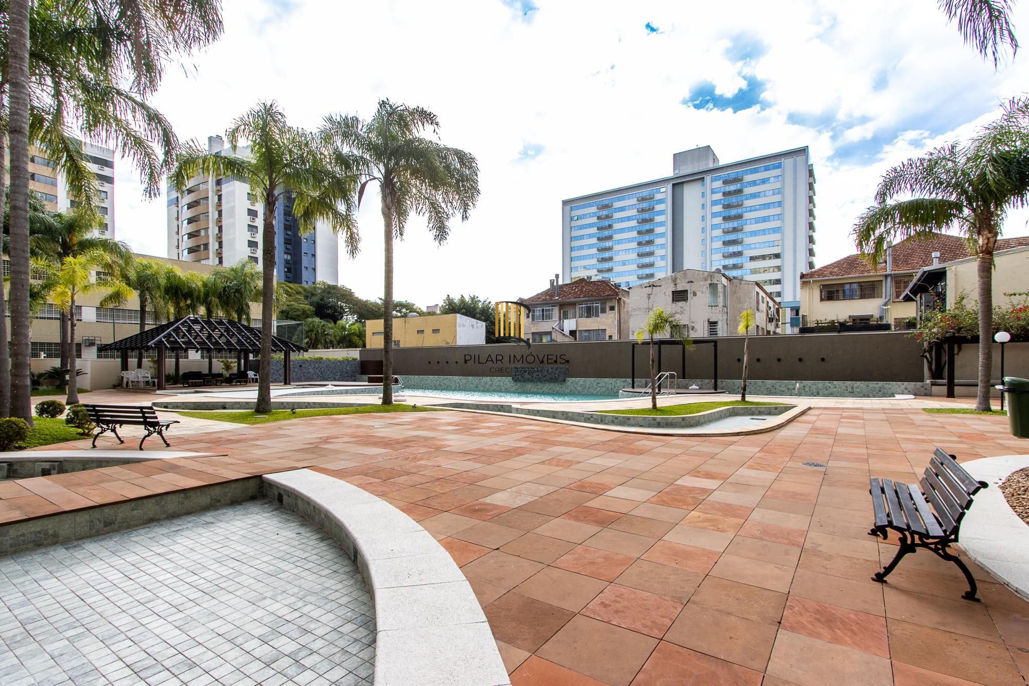Apartamento 3 quartos, 139,64m² privativos, 2 vagas - Bairro Menino Deus