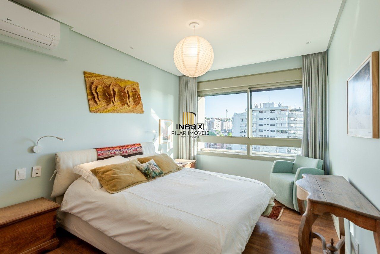 Apartamento 3 Suítes Mobiliado à Venda na Avenida Praia de Belas