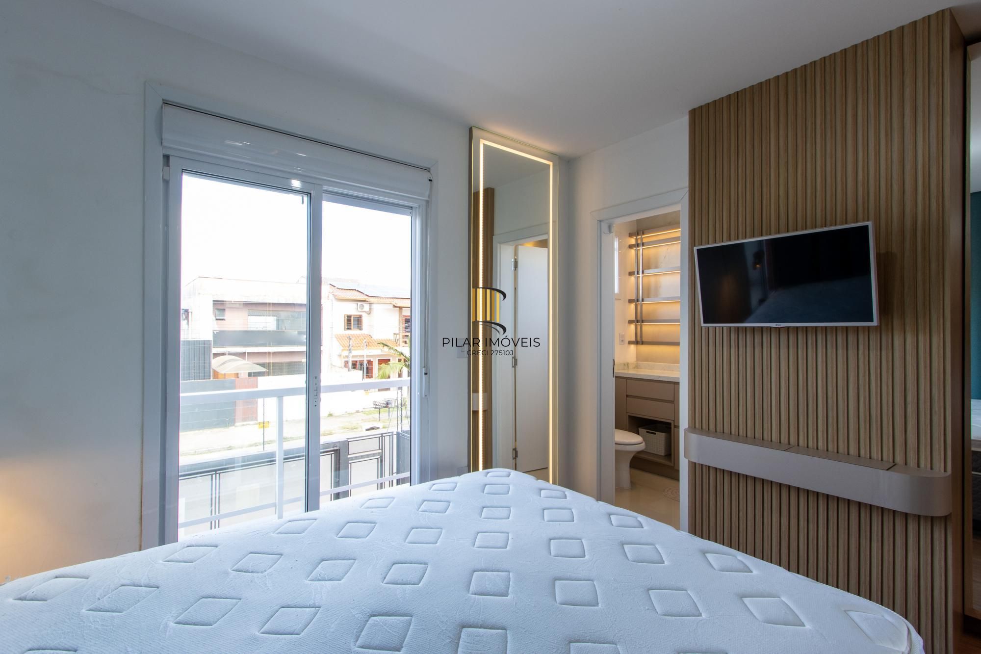 Sobrado para Venda - 95,16m², 3 dormitórios, sendo 1 suites, 2 vagas - Hípica