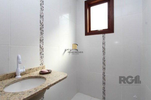 Casa para Venda - 180m², 3 dormitórios, sendo 3 suites, 3 vagas - Hípica