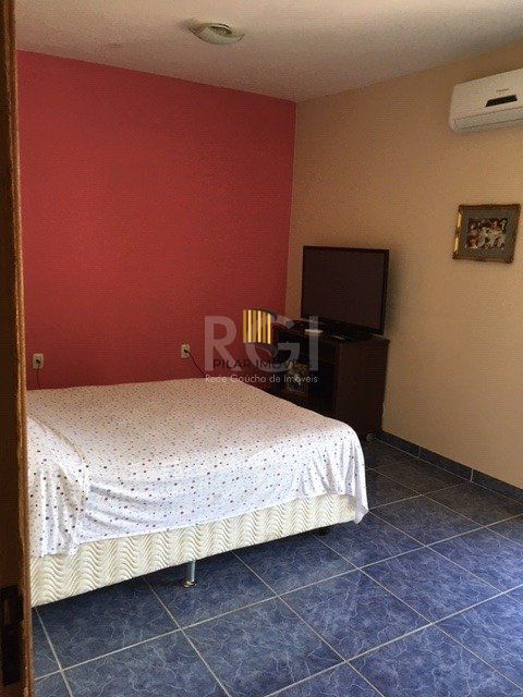 Casa para Venda - 140m², 3 dormitórios, 2 vagas - Hípica