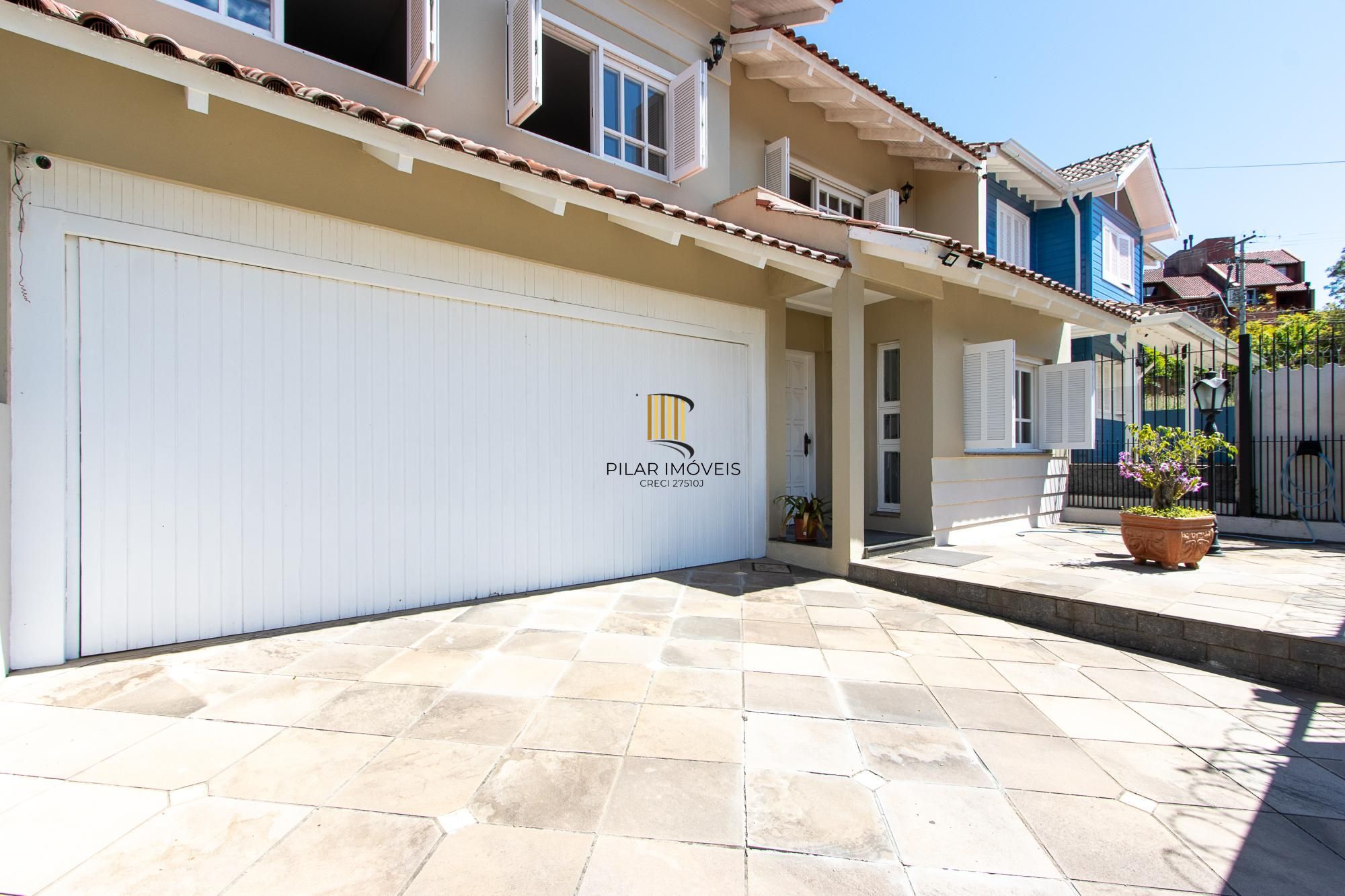 Casa 4 dormitórios no bairro Cristal