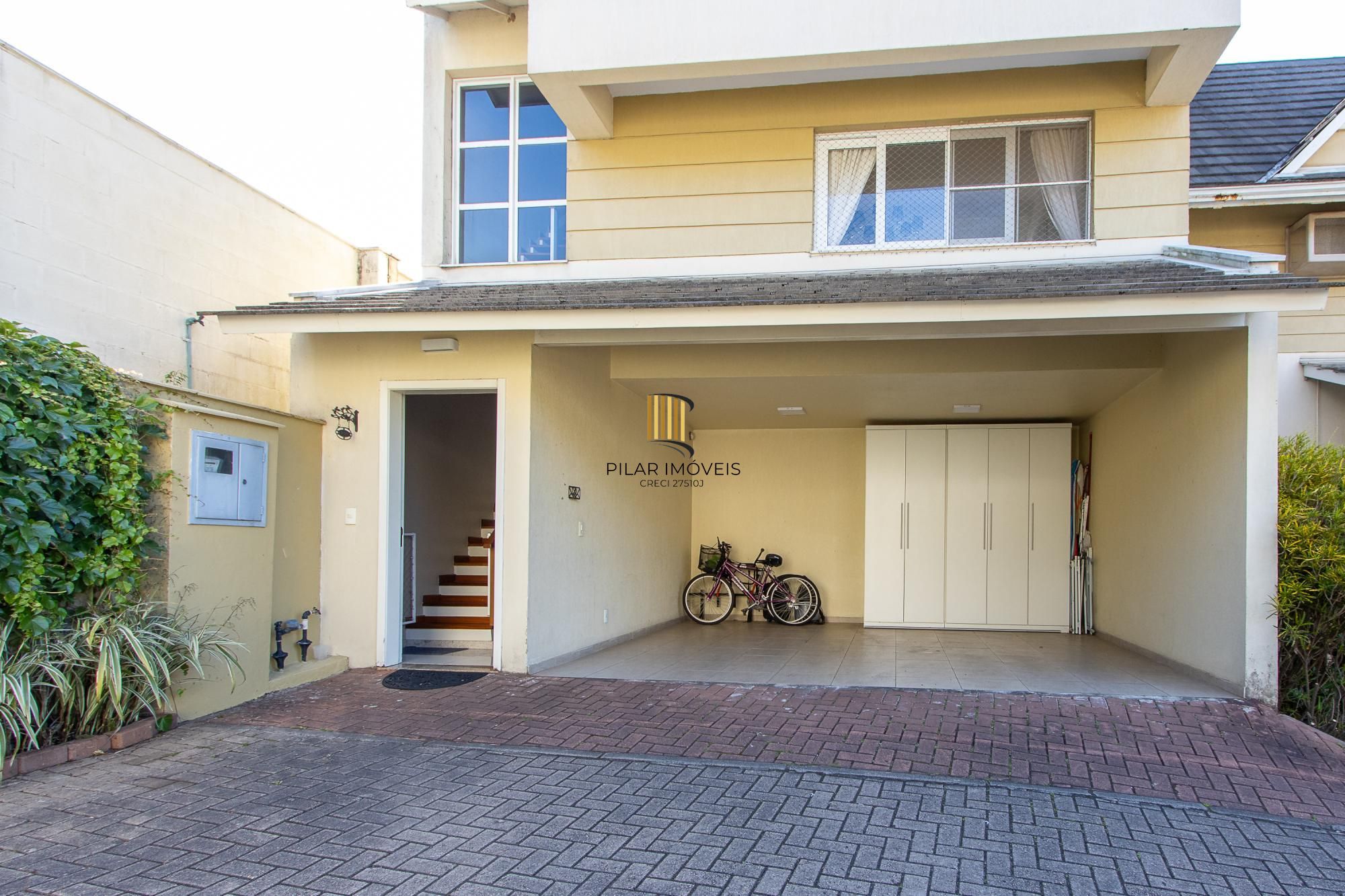 Casa condomínio | 3 dormitórios | 1 Suíte | 240,82 Privativos | 2 Vagas | Bairro Teresópolis