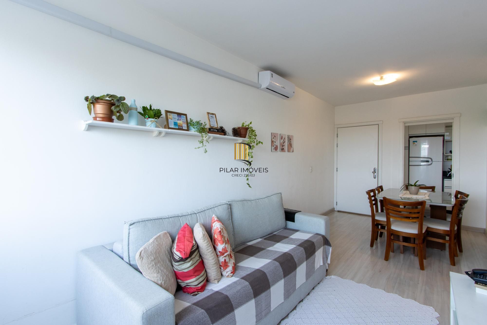 Apartamento 2 dormitórios no bairro Vila São José