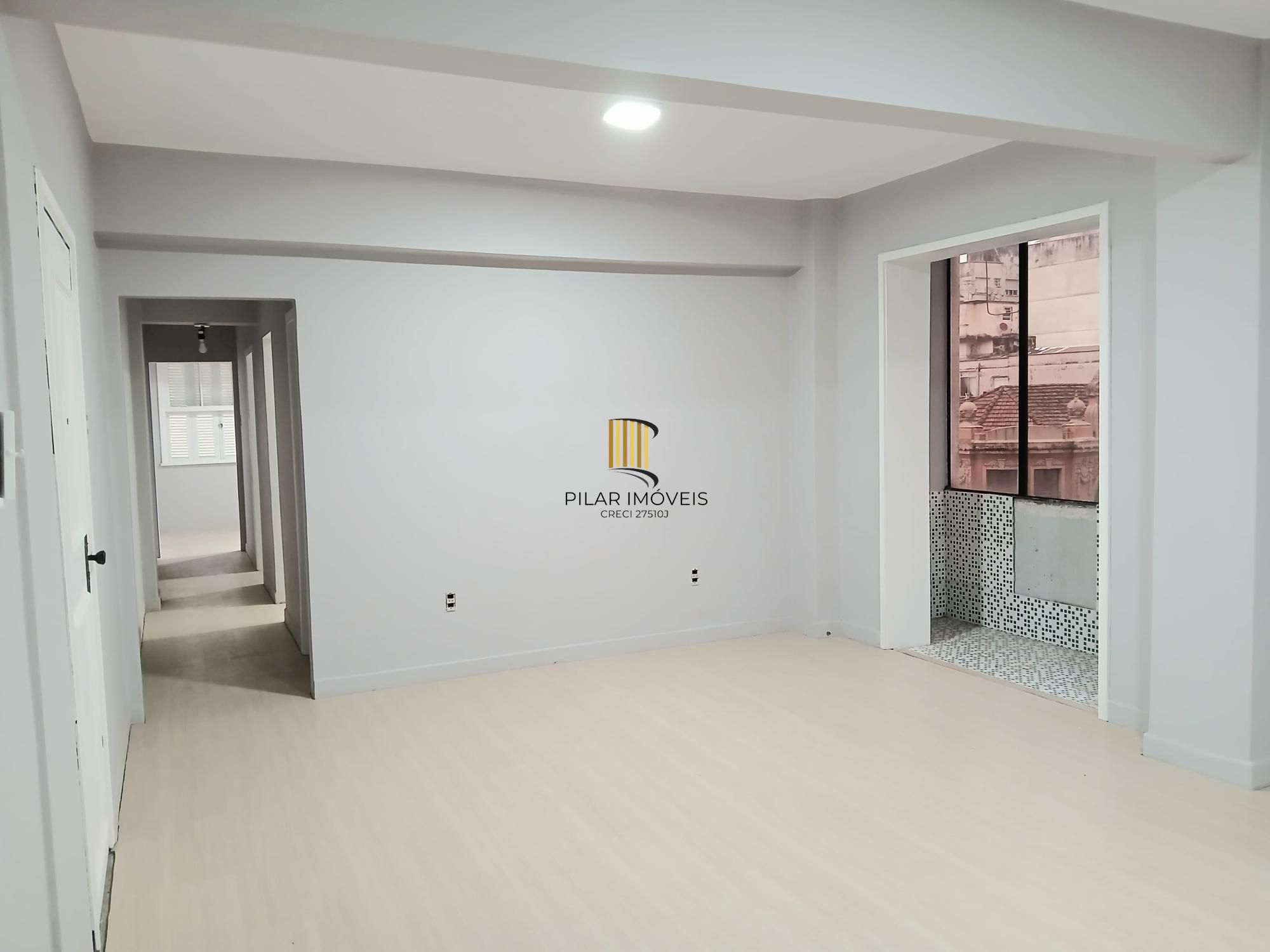 Apartamento de 2 Dormitórios no Centro Histórico.