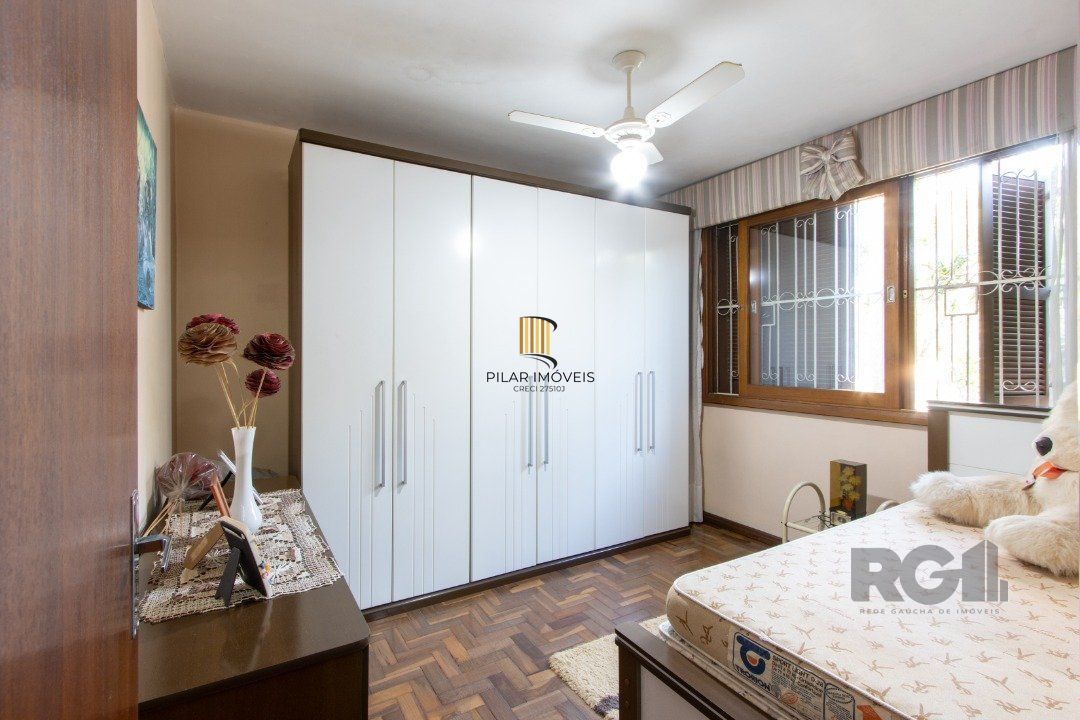 Casa 4 dormitórios no bairro Cristal