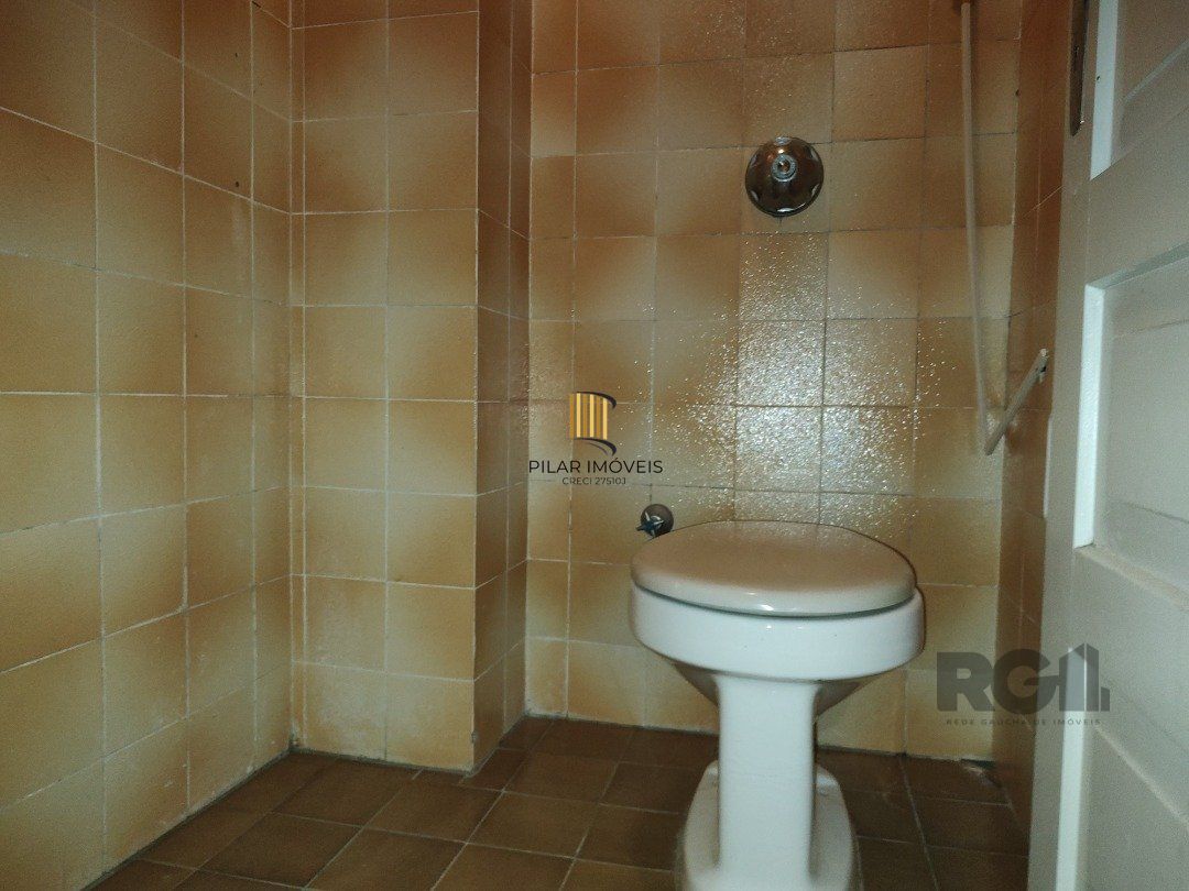 Apartamento Garden, 2 quartos, 1 suite, 2 banheiros, dependência de empregada - Bairro Petrópolis
