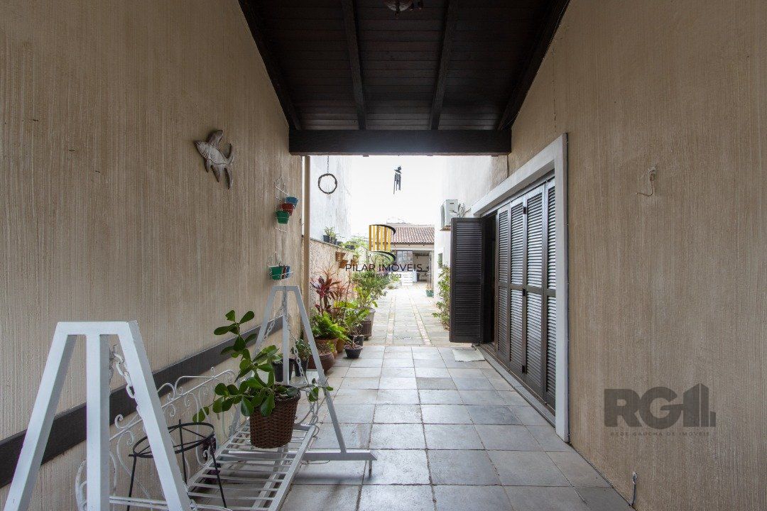 Casa para Venda - 200m², 3 dormitórios, sendo 1 suites, 3 vagas - Jardim Verde