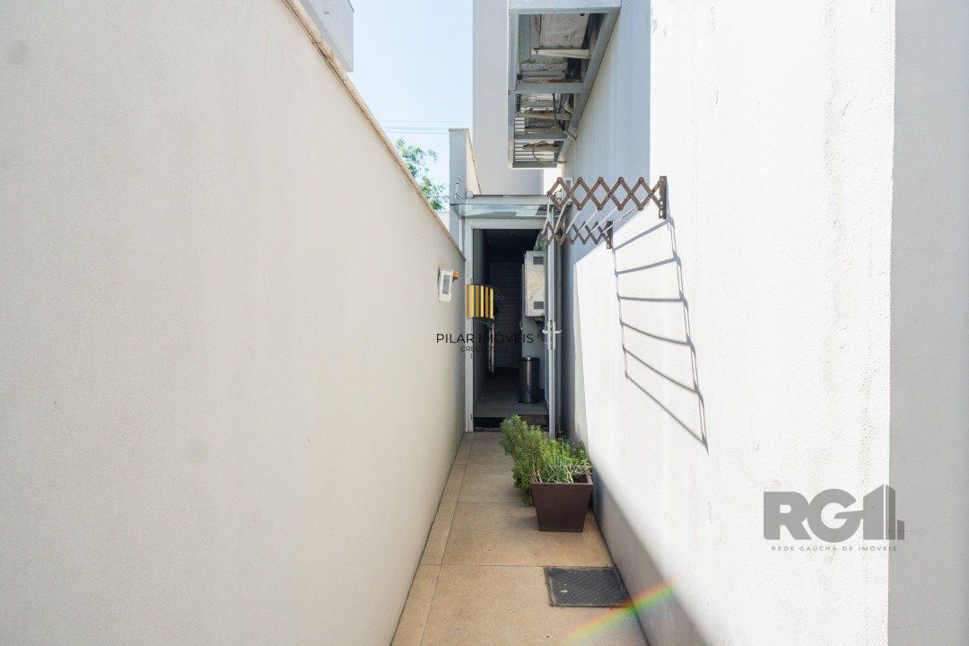 Casa para Venda - 102m², 3 dormitórios, sendo 1 suites, 2 vagas - Aberta dos Morros