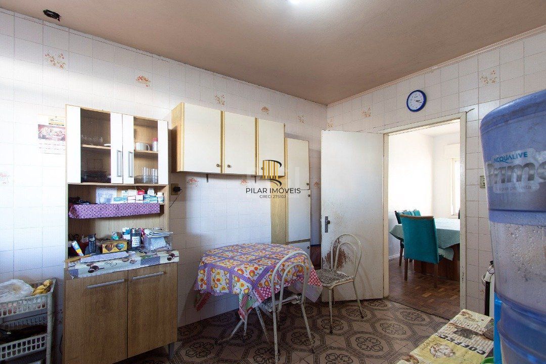 Casa Comercial para Venda - 112m², 3 dormitórios, 2 vagas - Medianeira