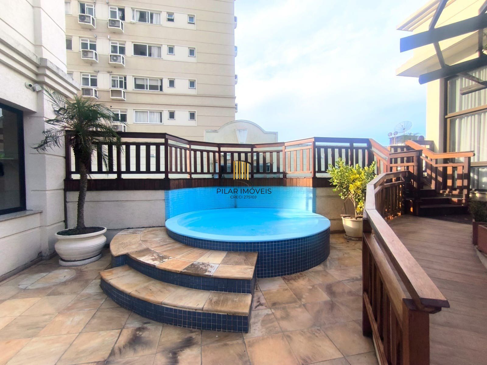 Apartamento com 3 dormitórios sendo 2 suites e 2 vagas de garagem