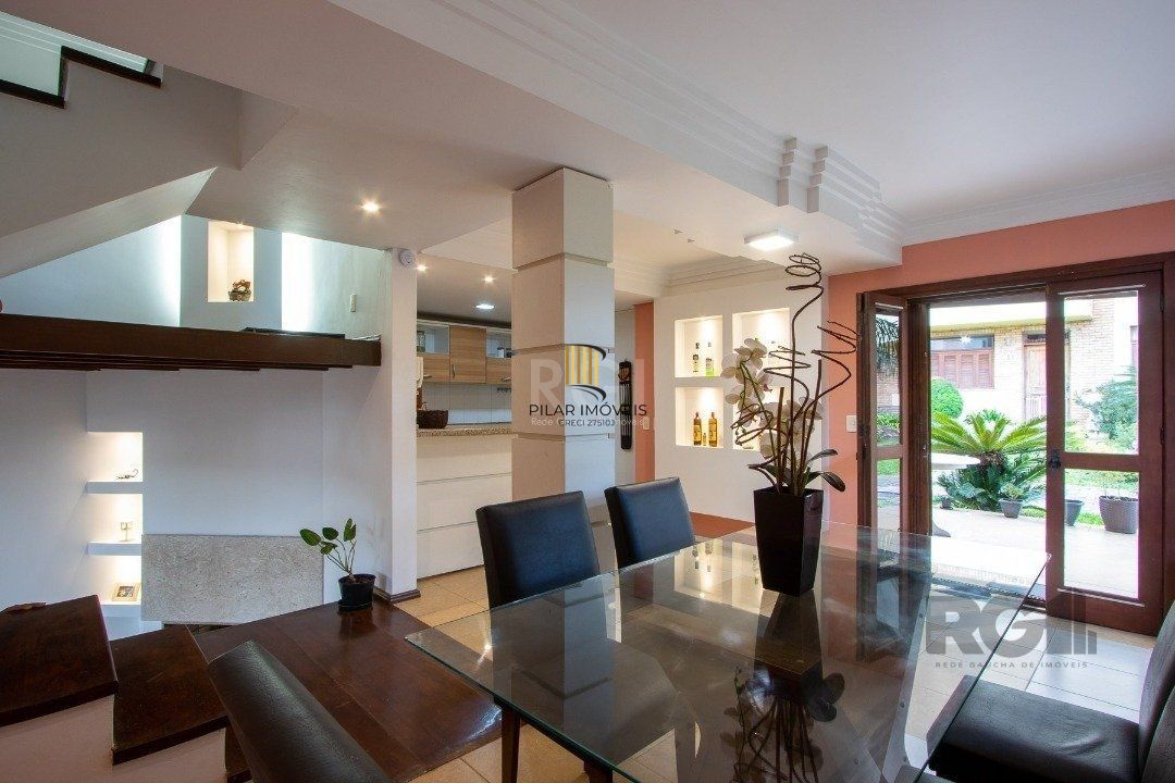 Casa Condominio para Venda - 170m², 3 dormitórios, sendo 1 suites, 2 vagas - Cavalhada