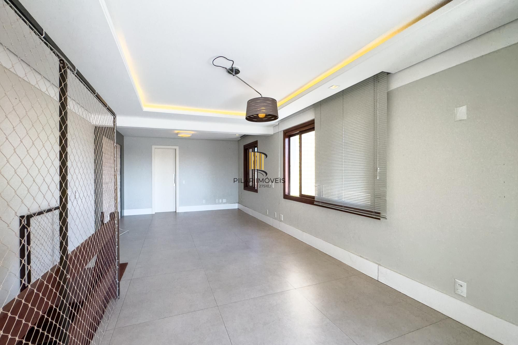 Cobertura alto padrão vista rio, construção Bandeira, com 228,32m² de área privativa.