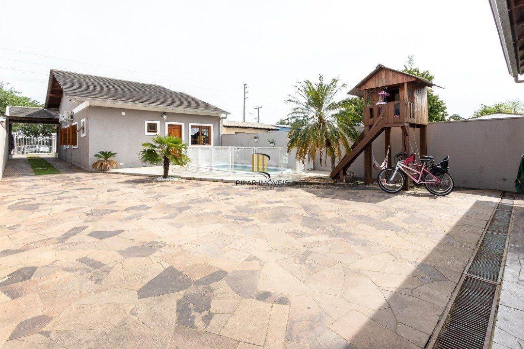 Casa para Venda - 213m², 2 dormitórios, sendo 1 suites, 2 vagas - Hípica