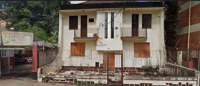 Prédio Comercial no bairro Menino Deus