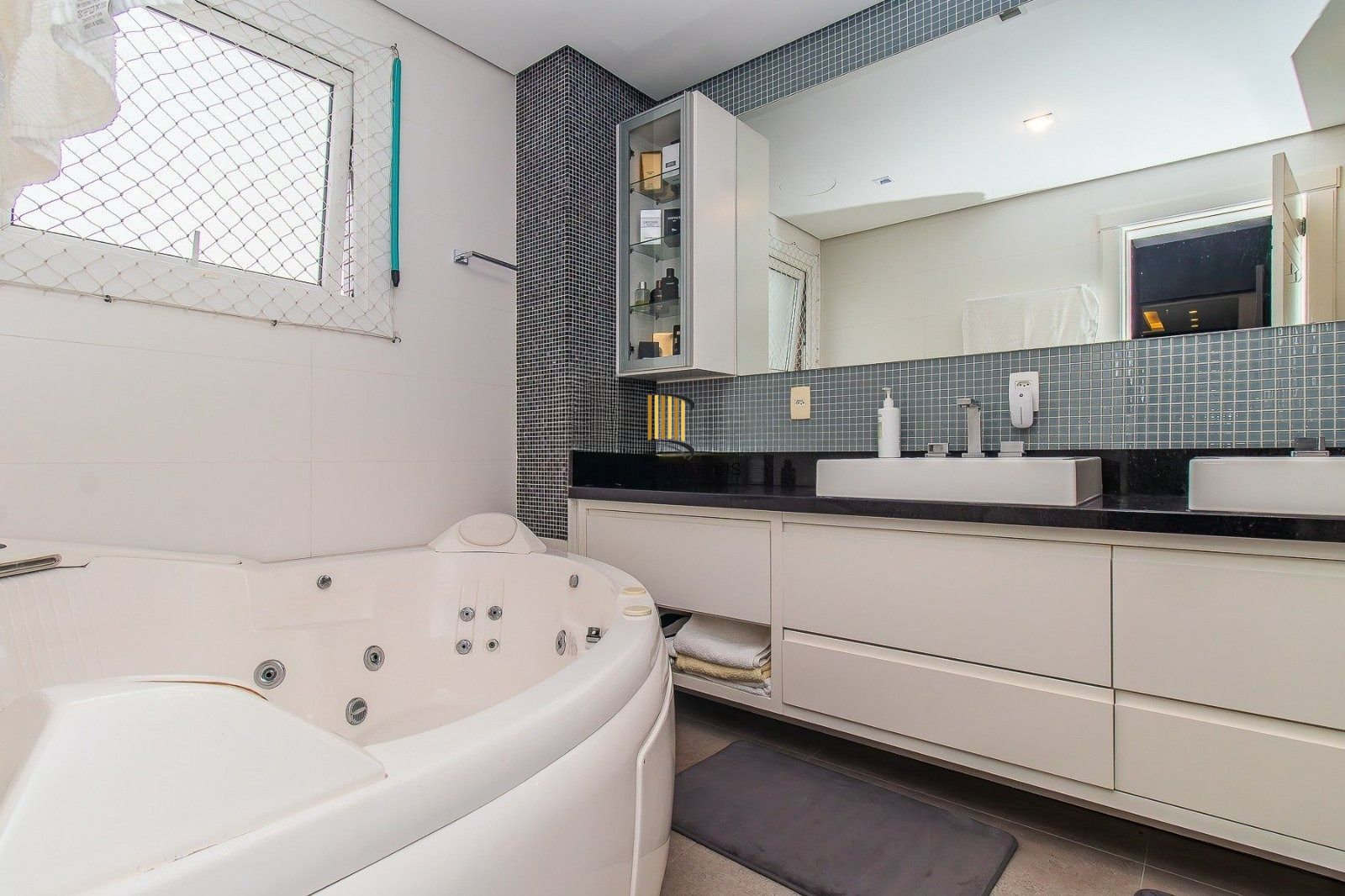 Apartamento de 202m² com 3 Suítes, Lazer Completo e 4 Vagas no Arte Bela Vista