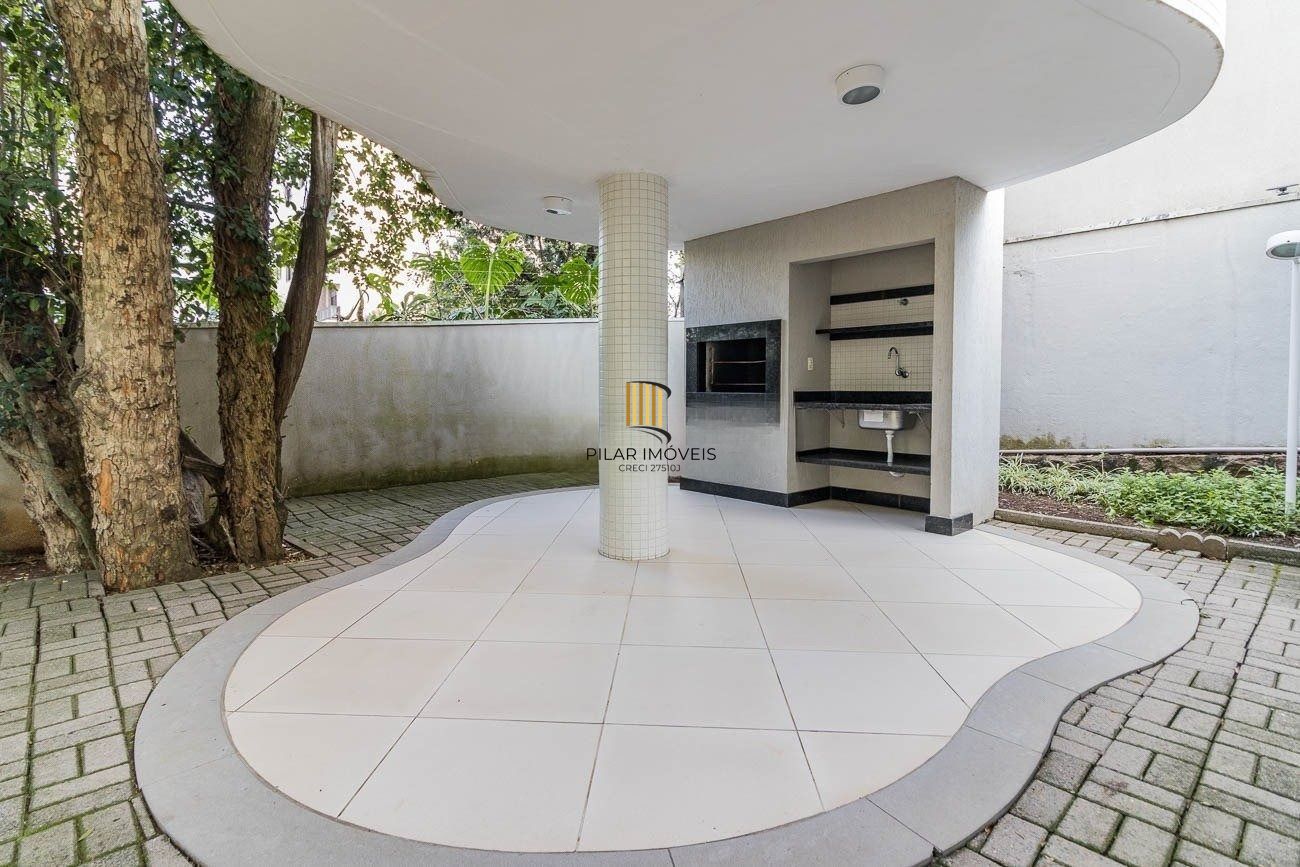 Apartamento 3 dormitórios, sendo 3 suítes e 2 vagas no Petropolis