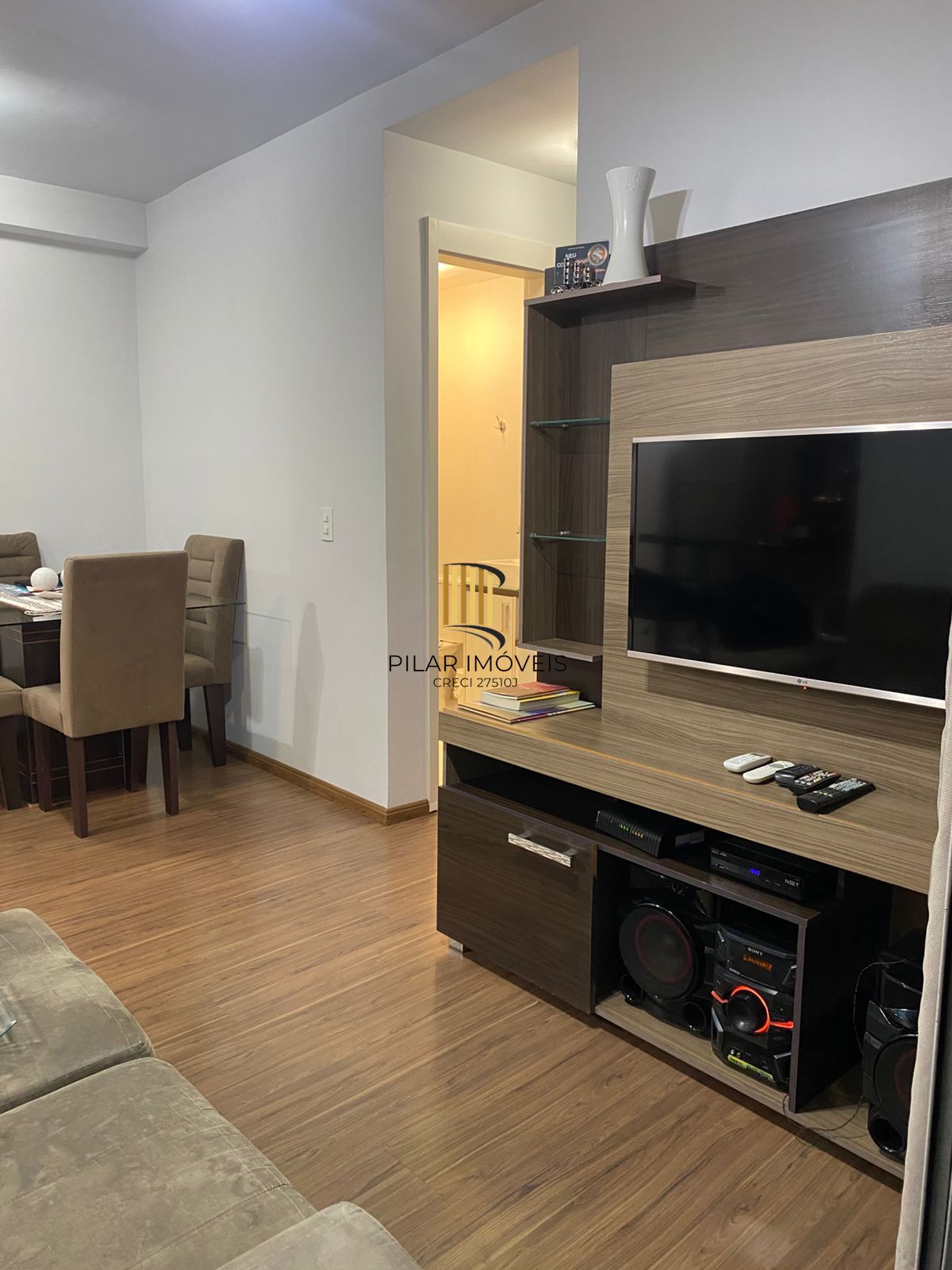 Apartamento para Venda - 56m², 2 dormitórios, sendo 1 suites, 1 vaga - Camaquã