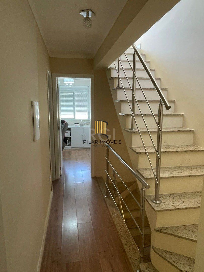 Sobrado para Venda - 132.69m², 2 dormitórios, sendo 1 suites, 1 vaga - Hípica