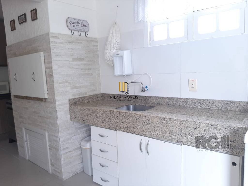 Casa 5 dormitórios no bairro Centro