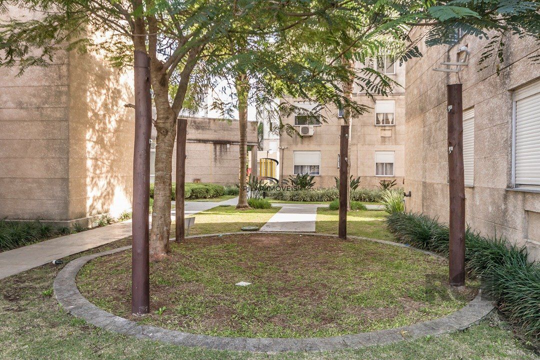 Apartamento  com 2 quartos e 1 banheiro no total