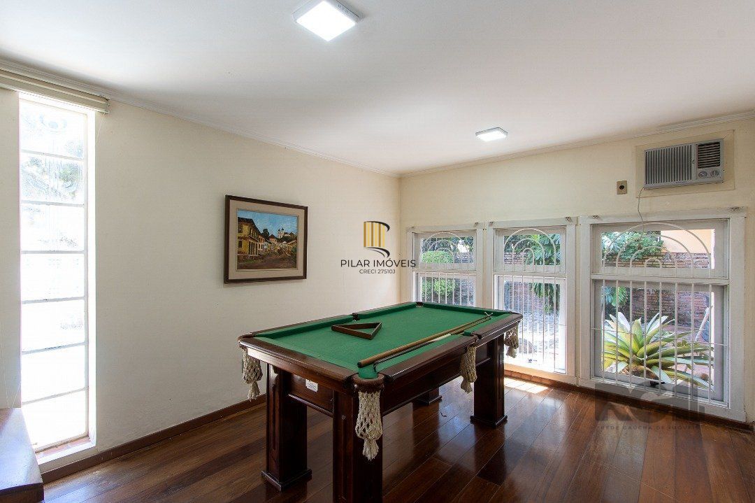 Casa 4 dormitórios no bairro Jardim Isabel