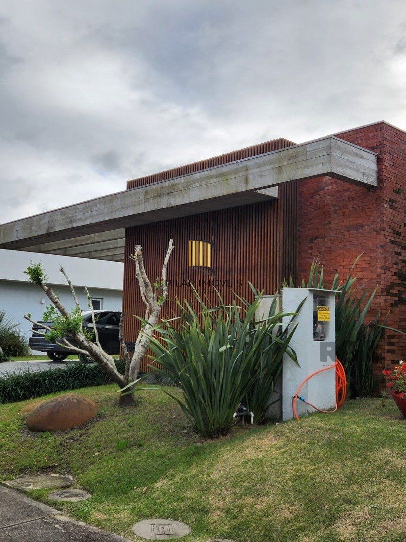 Casa de Condomínio 4 dormitórios no bairro Capão Ilhas Resort