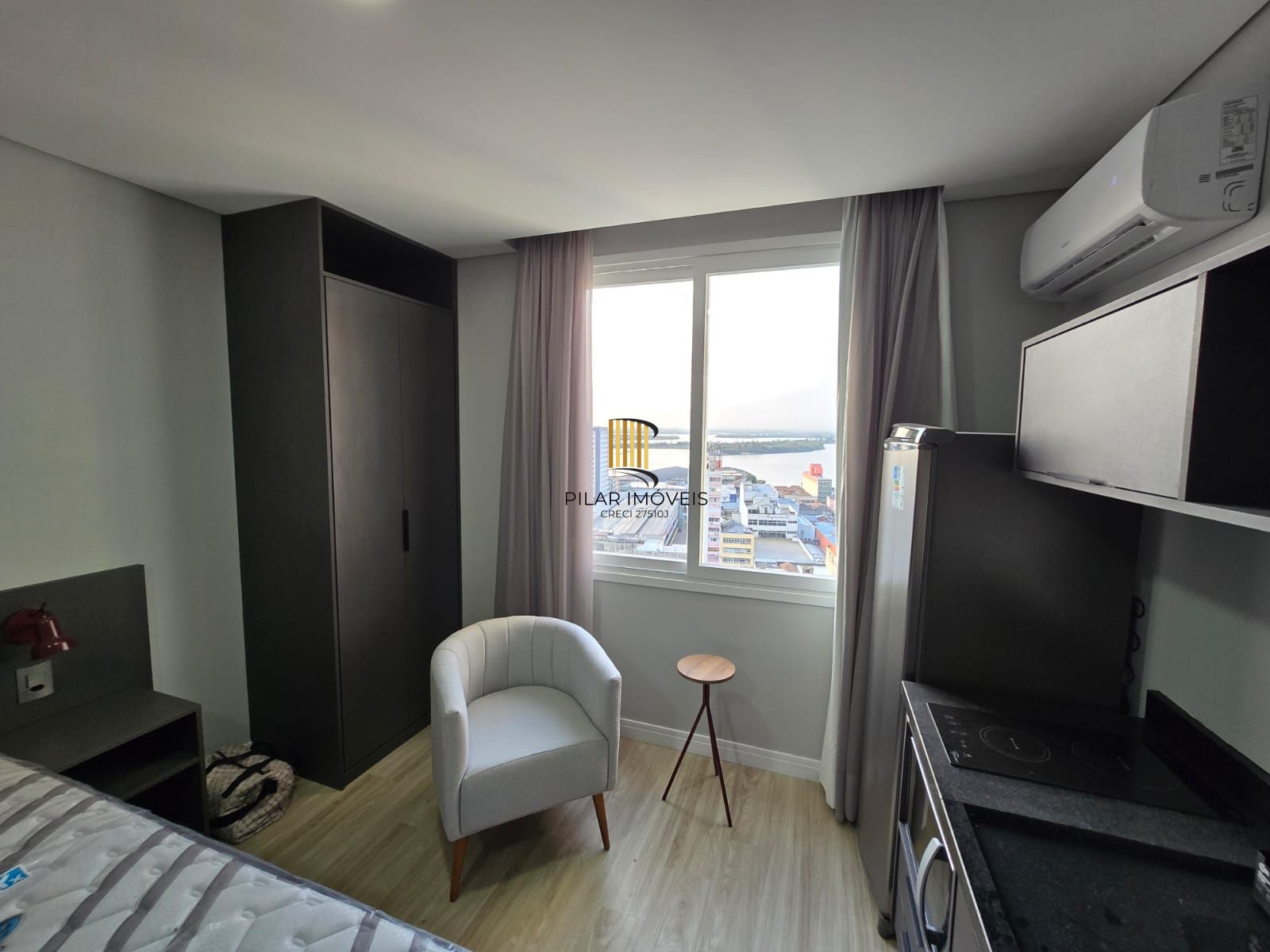 Apartamento 1 Dormitório(s) Bairro Centro Histórico