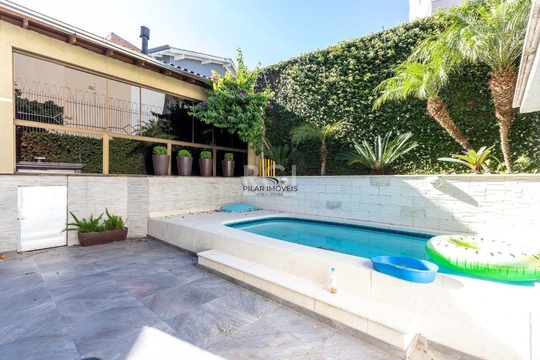 Casa 3 dormitórios no bairro Vila Assunção
