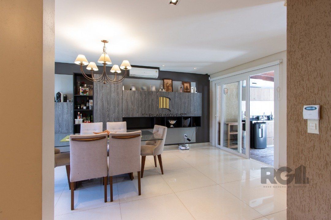 Casa 3 dormitórios no bairro Nonoai