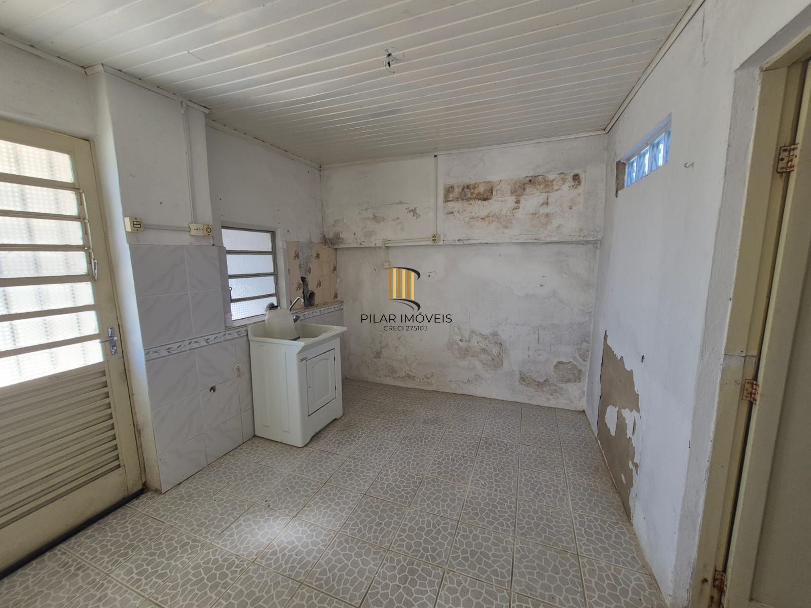 Casa a venda 4 dormitórios 3 banheiros 2 vagas