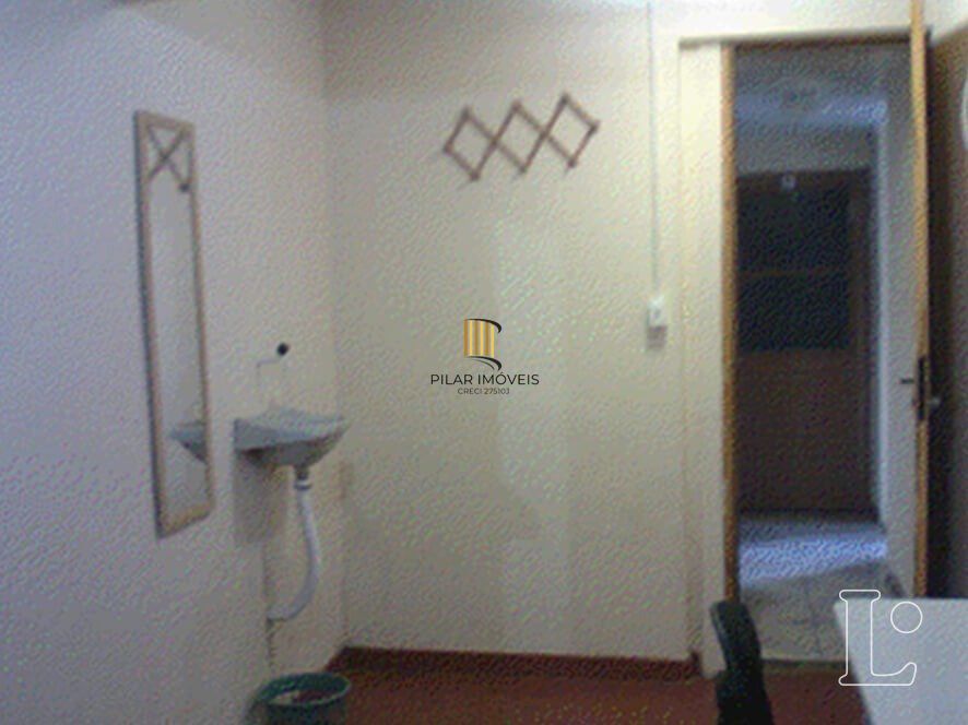 Casa para Venda - 300m², 3 dormitórios, 2 vagas - Partenon