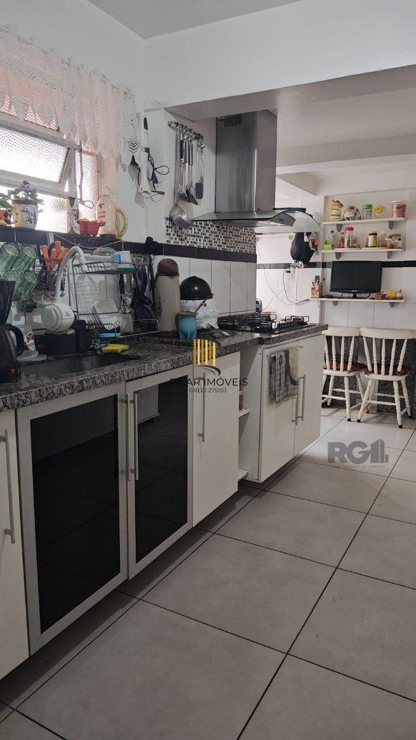 Casa 4 dormitórios no bairro Vila Assunção