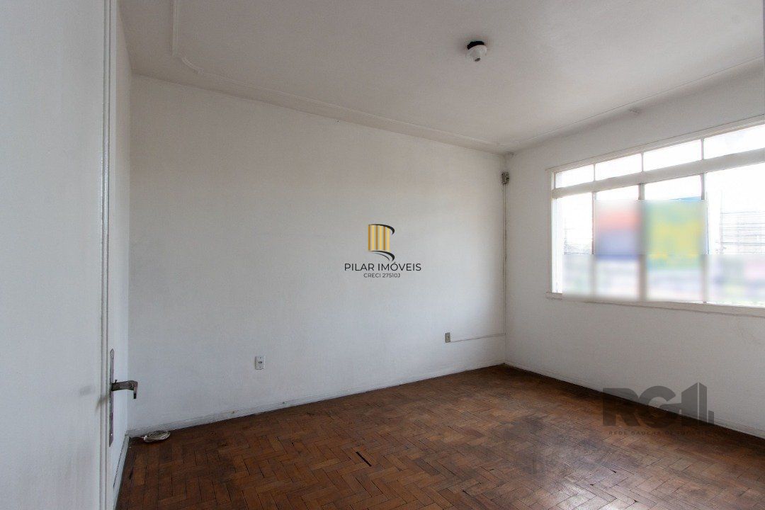 Apartamento à Venda - 2 Dormitórios na Av. Do Forte.