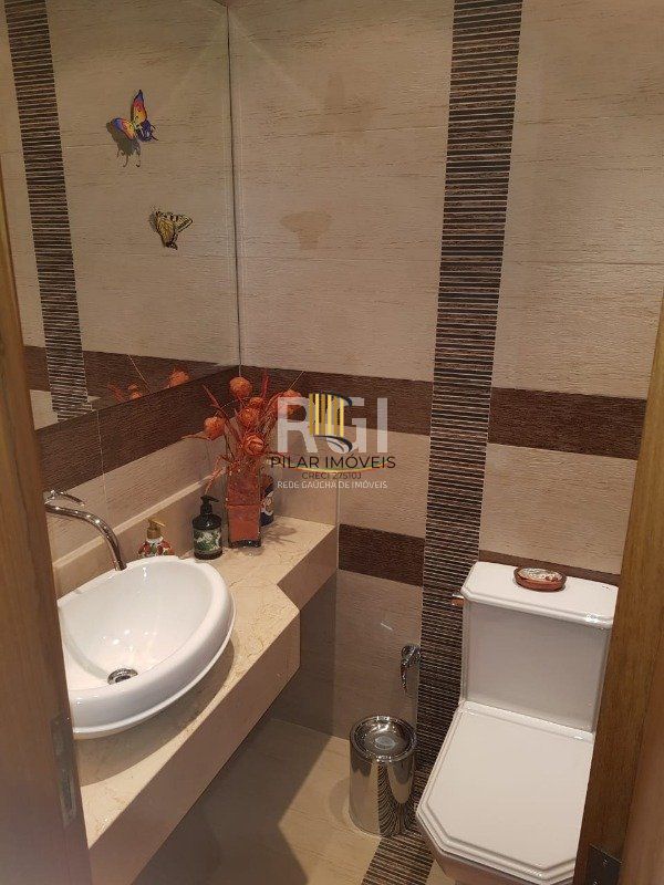 Casa para Venda - 300m², 3 dormitórios, sendo 1 suites, 4 vagas - Ipanema